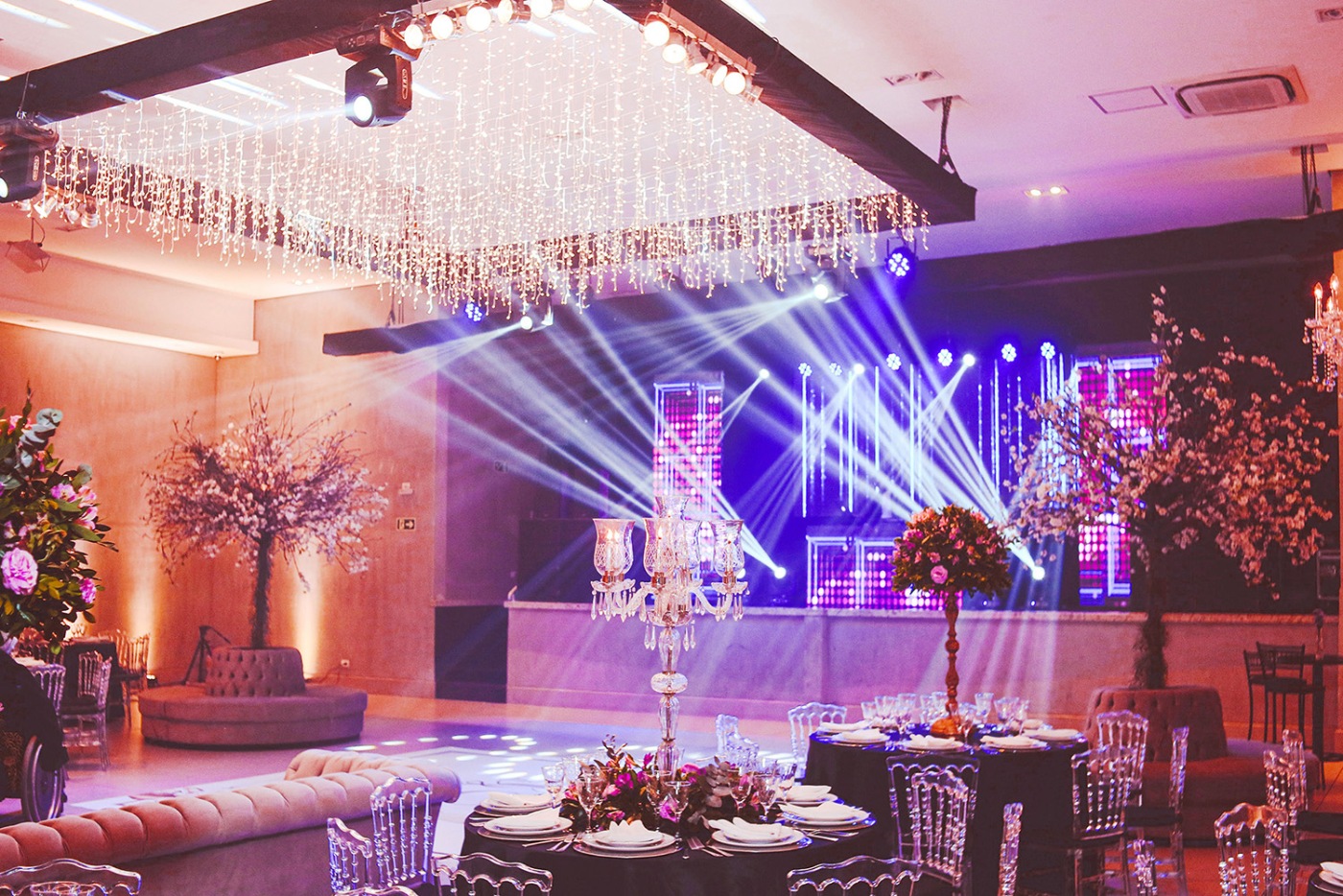 Maximizing Battery Life: Pro Tips for 12-Hour Wedding Uplighting Sets