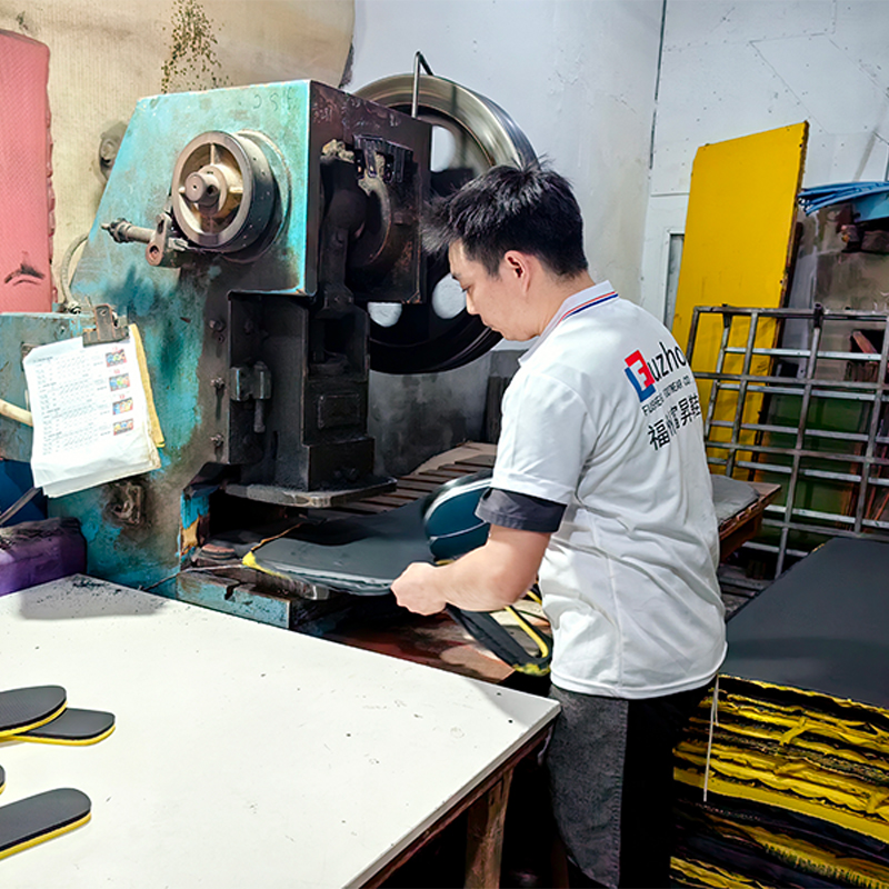 factory specializes in sandals production technology experts