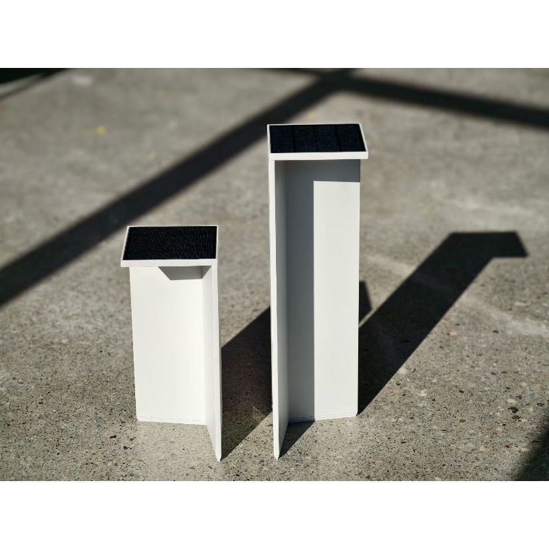 l-shape-minimalist-garden-light-solar-powered